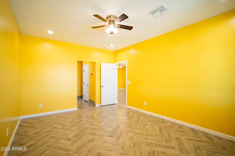 35684 W Chipman Rd -19