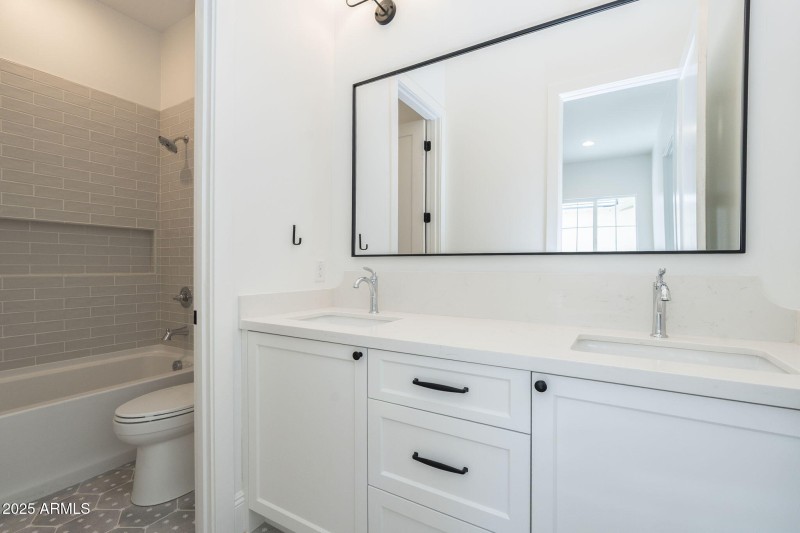 52-web-or-mls-77th-44