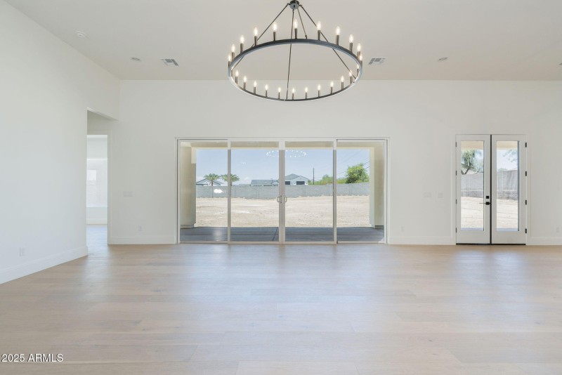 20-web-or-mls-77th-12