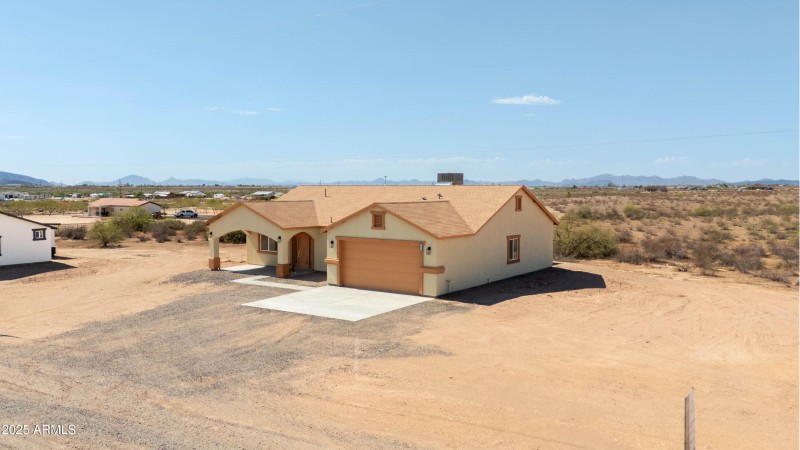 35684 W Chipman Rd - Outside-11 (1)