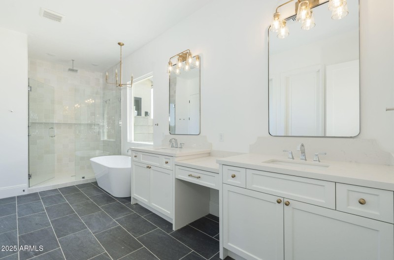 36-web-or-mls-77th-28