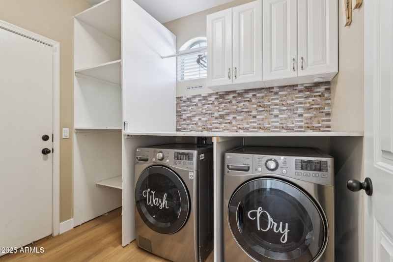 34-web-or-mls-2730-e-ellis-st