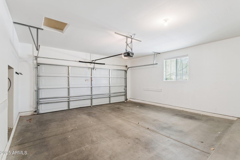 36-web-or-mls-2730-e-ellis-st