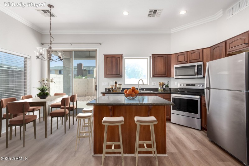 07-Alma School.scene