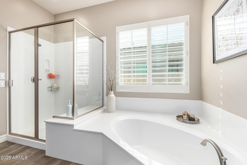 0033- 33 - Santa Cruz