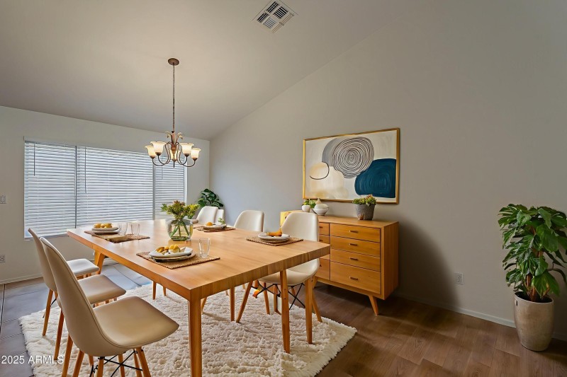 11-web-or-mls-Saguaro-11 - Dining Room -