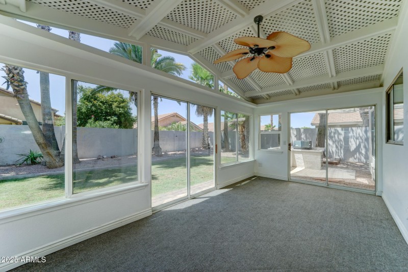 289 E MESQUITE STREET-25