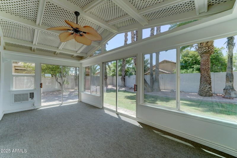 289 E MESQUITE STREET-26