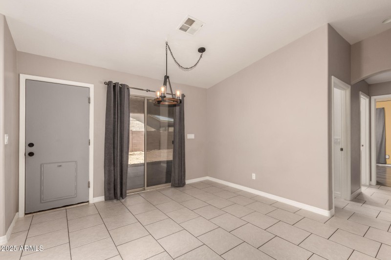 09 - Devonshire 10032