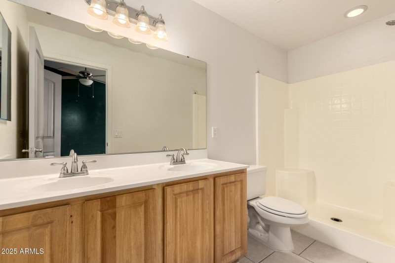 16 - Devonshire 10032