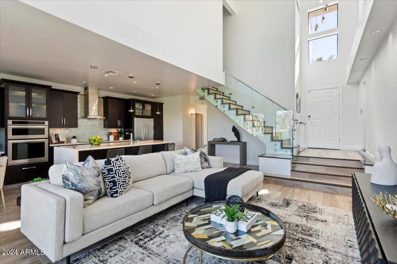 Bright Open Floor Plan