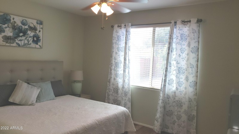 Half Moon Master Suite