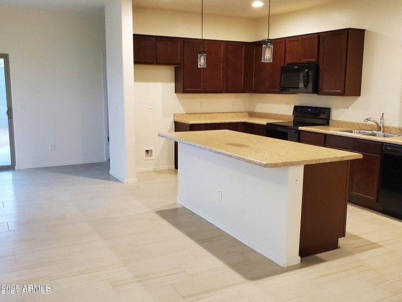 20210330192705328585000000-o