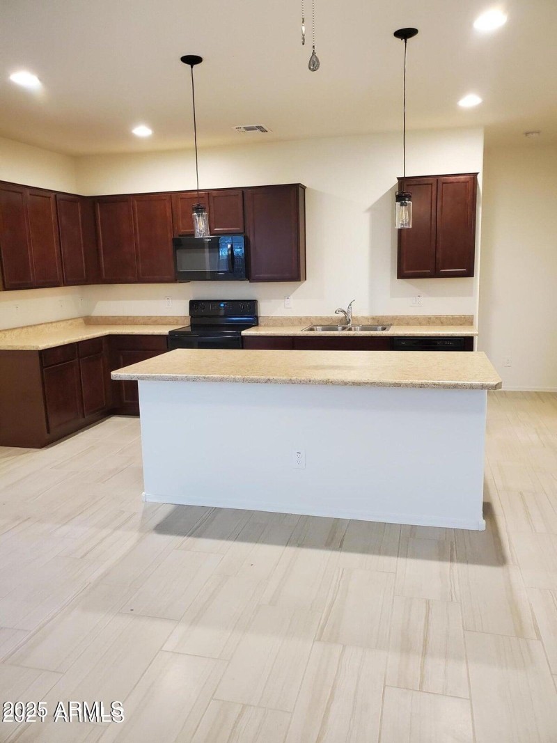 20210330193016807320000000-o