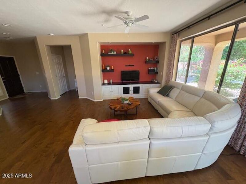 10) 59857-686d79d109e8b