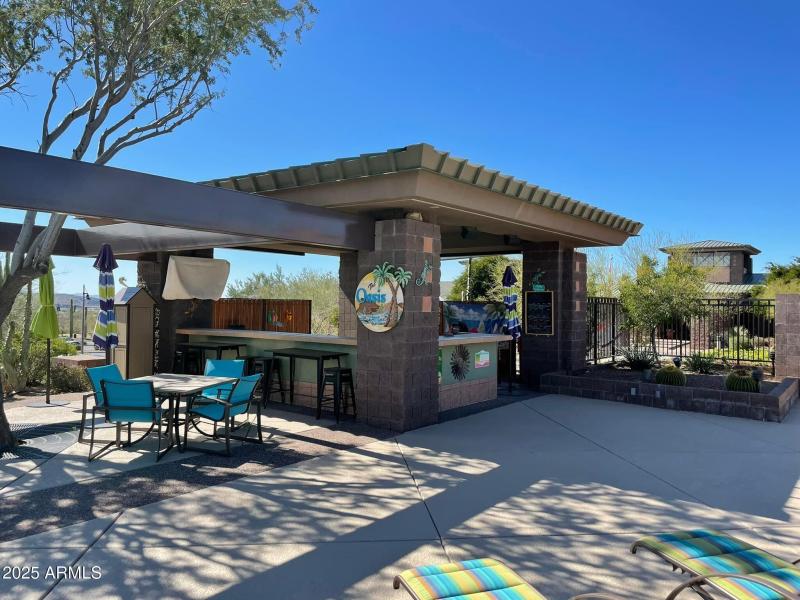 25) 59857-68704295e3705