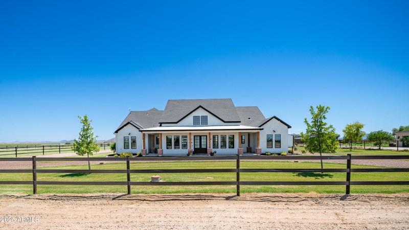 Country charm-high end finishes