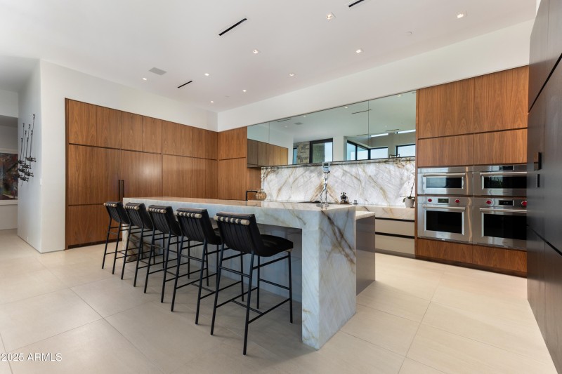 CUSTOM DESIGNER KITCHEN