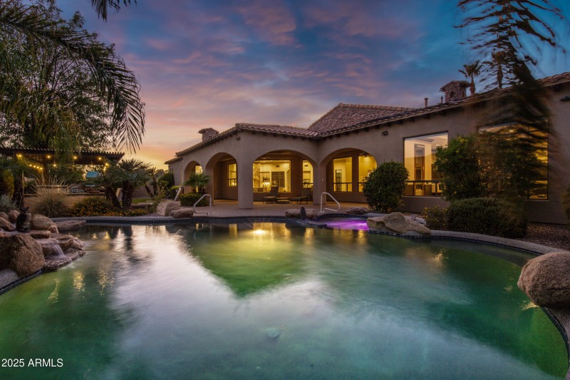 4327 E Capricorn Pl-5