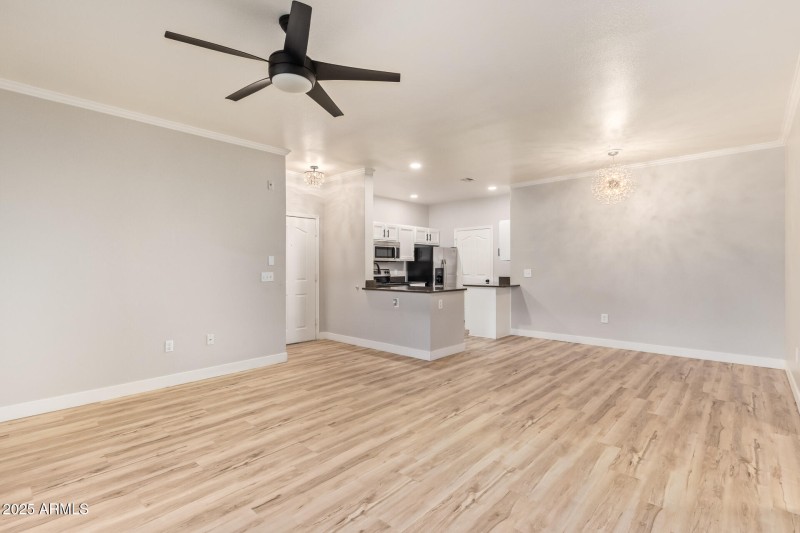 09 - Desert Foothills