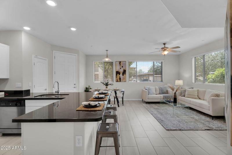 9-web-or-mls-Gilbert-16