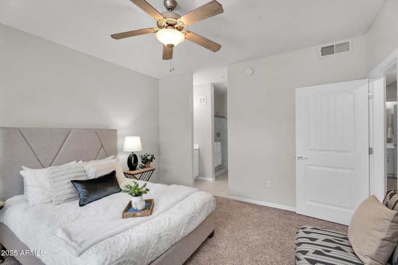 20-web-or-mls-Gilbert-23