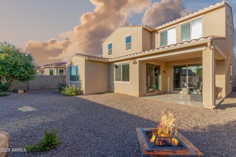 Great backyard for entertaining