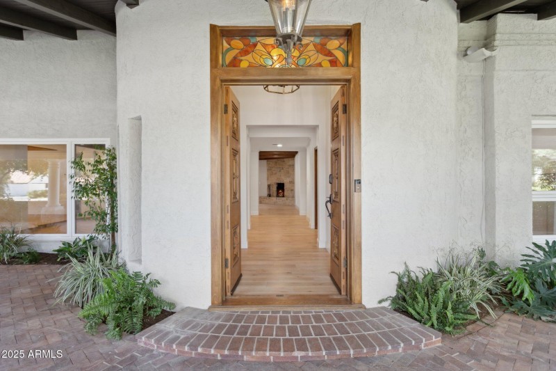 3-web-or-mls-230-w-morten-ave