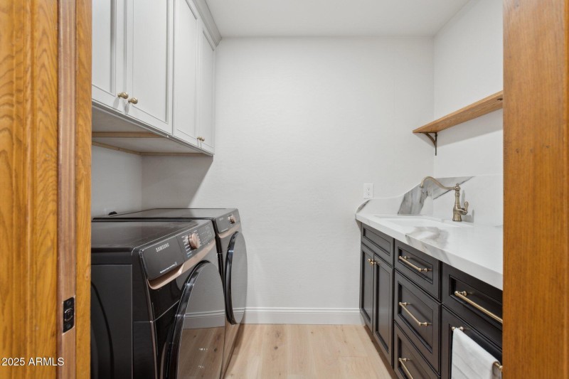 51-web-or-mls-230-w-morten-ave