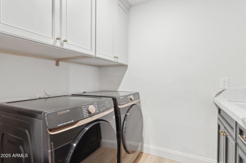 52-web-or-mls-230-w-morten-ave