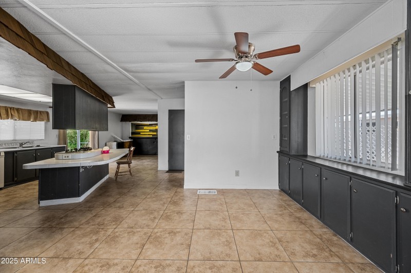 10-2650WUHD85-ocupix