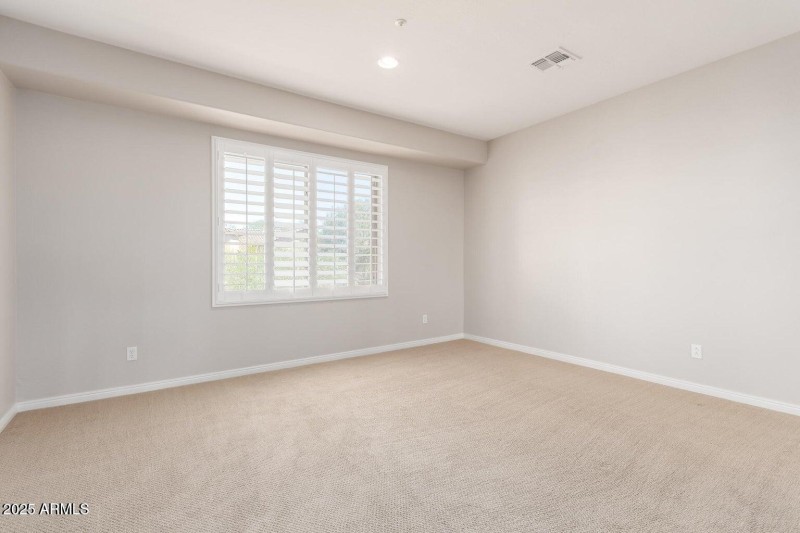 20250411175619986583000000-o