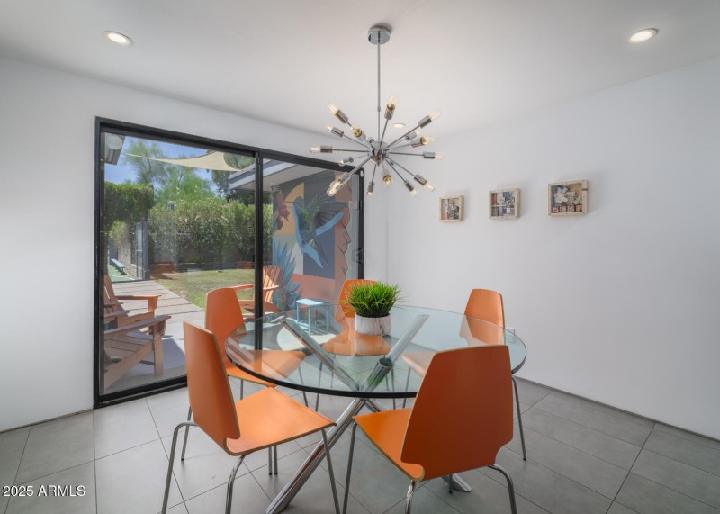 513 E Rose Lane, Phoenix, AZ 85012