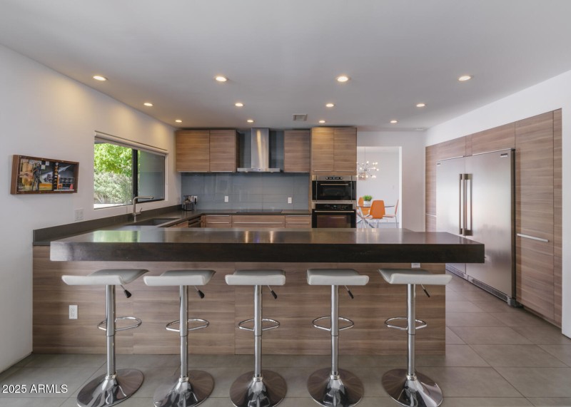 513 E Rose Lane, Phoenix, AZ 85012