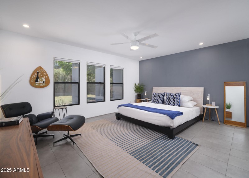 513 E Rose Lane, Phoenix, AZ 85012