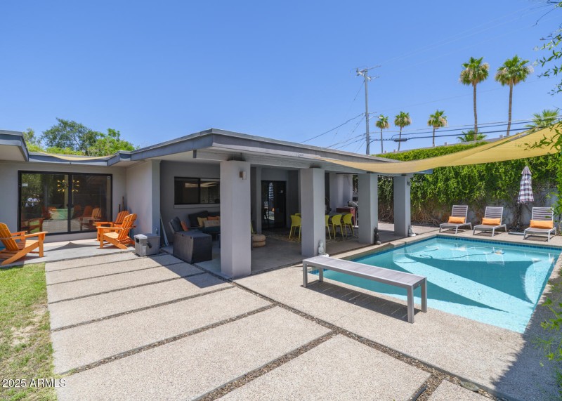 513 E Rose Lane, Phoenix, AZ 85012