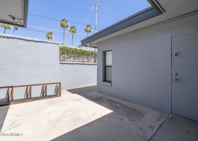 513 E Rose Lane, Phoenix, AZ 85012