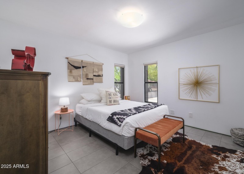 513 E Rose Lane, Phoenix, AZ 85012