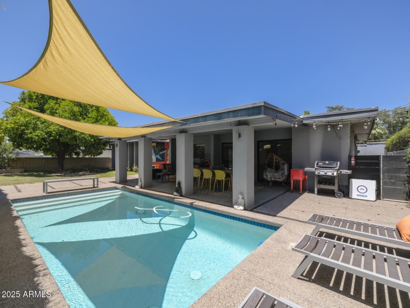 513 E Rose Lane, Phoenix, AZ 85012