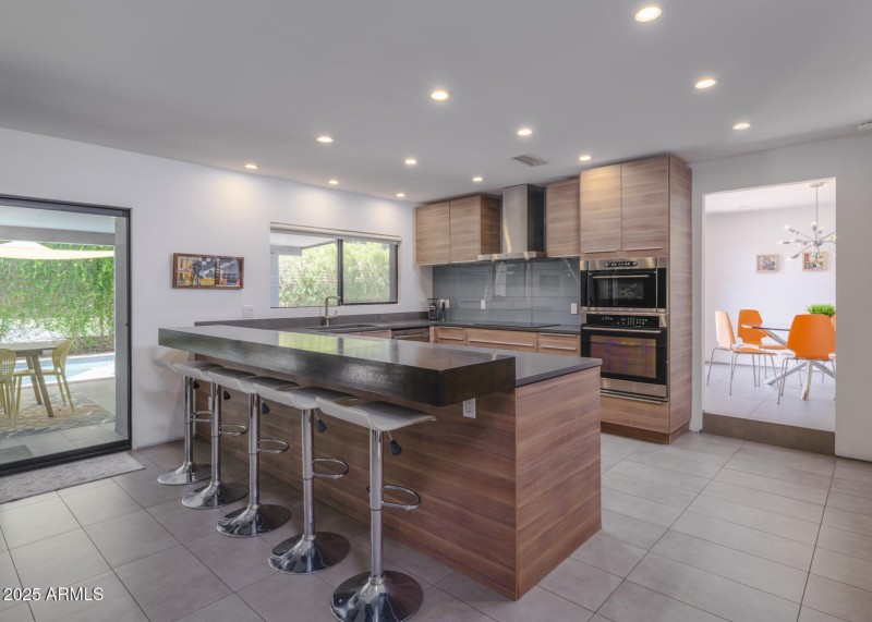 513 E Rose Lane, Phoenix, AZ 85012