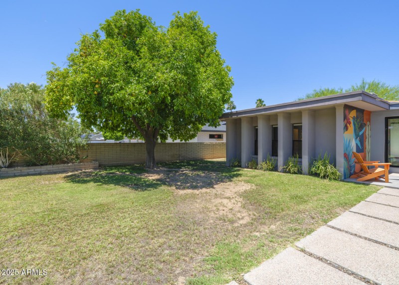 513 E Rose Lane, Phoenix, AZ 85012