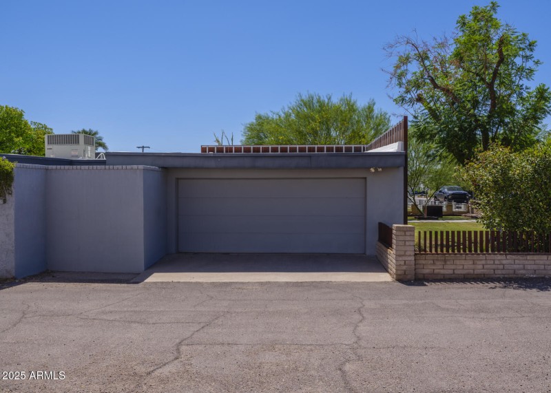 513 E Rose Lane, Phoenix, AZ 85012