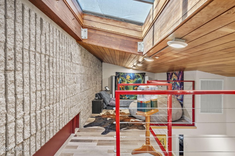 Guest Quarters #1: Loft