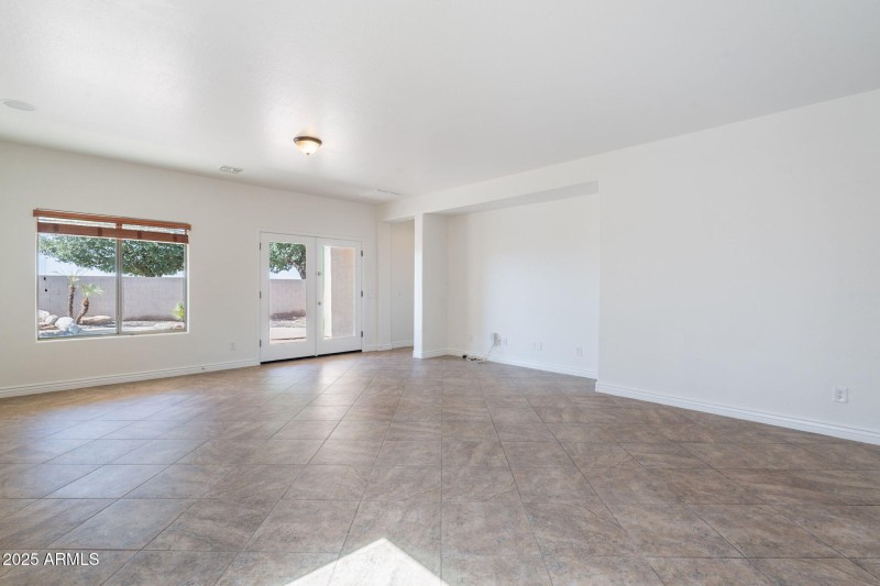 14-web-or-mls-Gleneagle-14