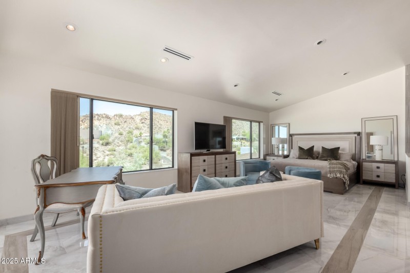 Primary Sitting Area