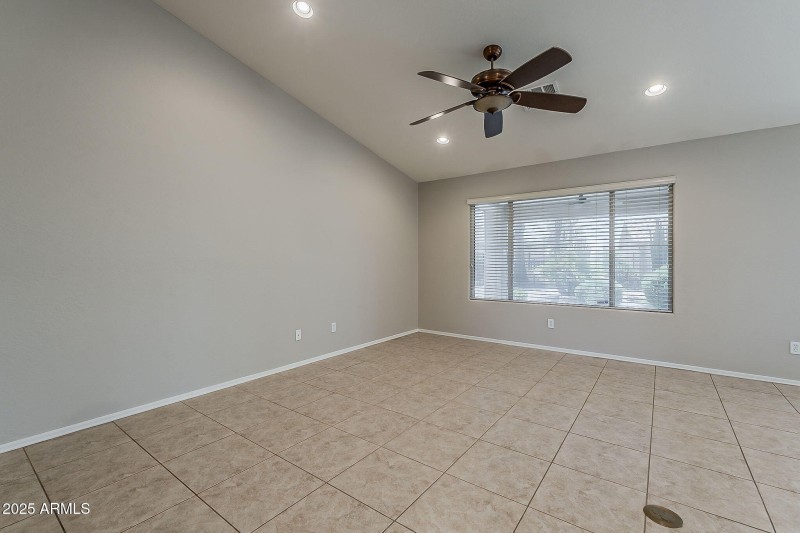 8-web-or-mls-Golden Ct-8