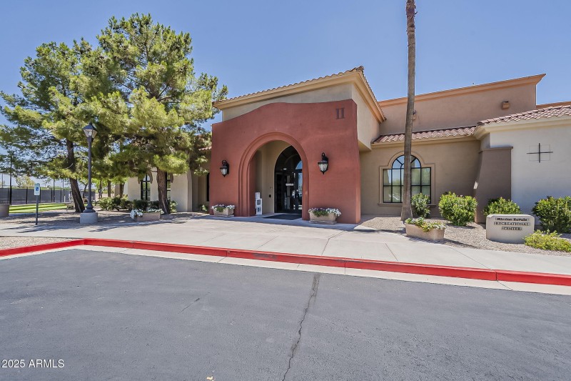 44-web-or-mls-Golden Ct Community-7