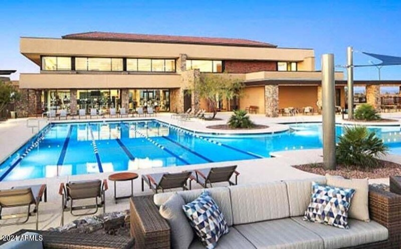 SC Festival Lap Pool