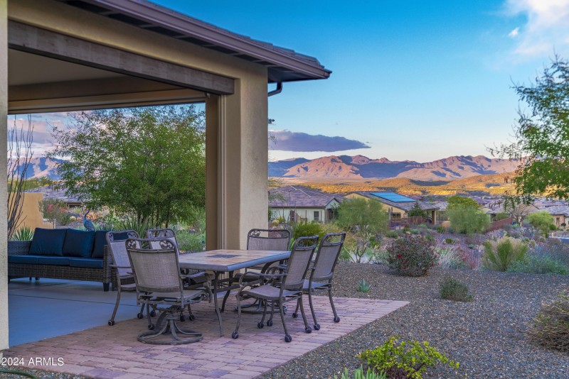 3686 Stampede Dr-00053