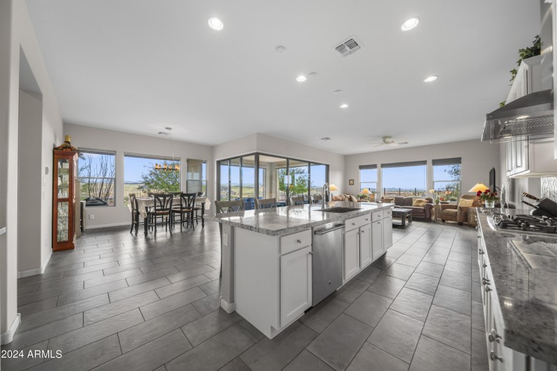 3686 Stampede Dr-00040